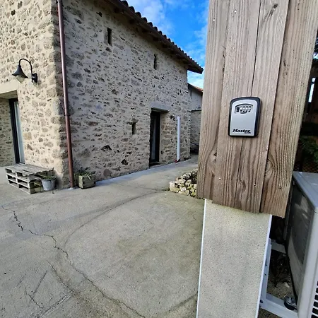 Hébergement de vacances Refuge Cosy Pour En Couple Pdf! De La Grosse Pierre